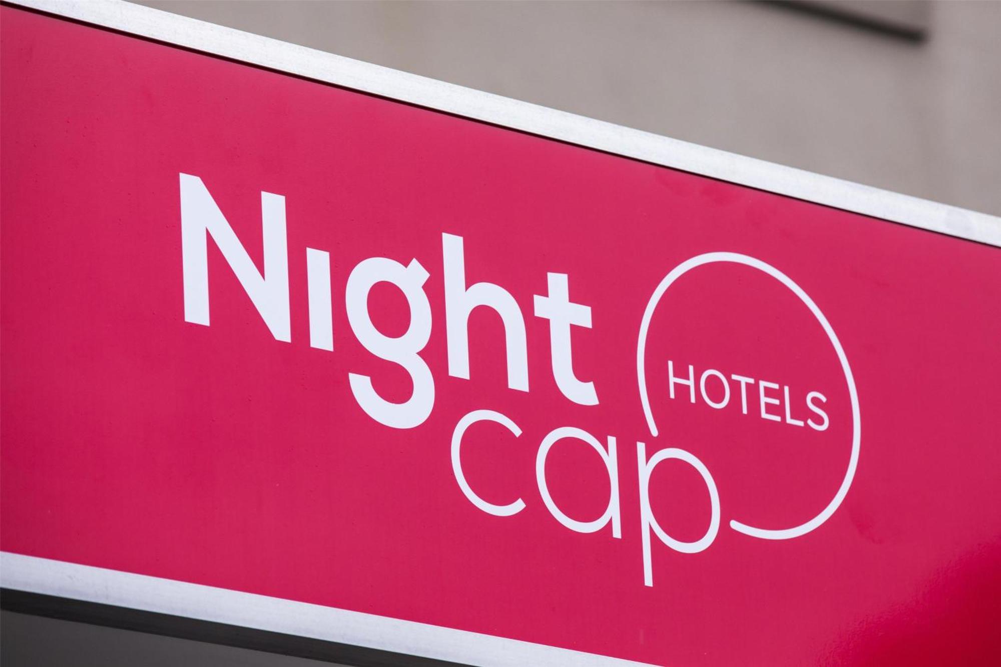 Nightcap At Chester Hill Hotel Bankstown Exteriör bild